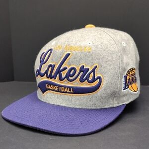 Mitchell & Ness Hardwood Classics Los Angeles Lakers Basketball Hat .